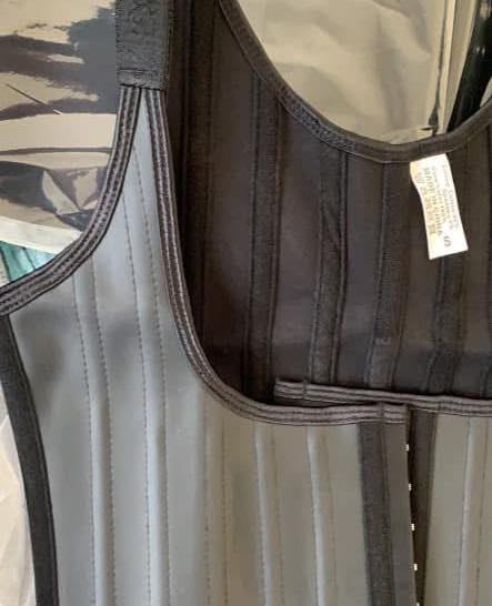 Gilet en Latex (25baleines) Original